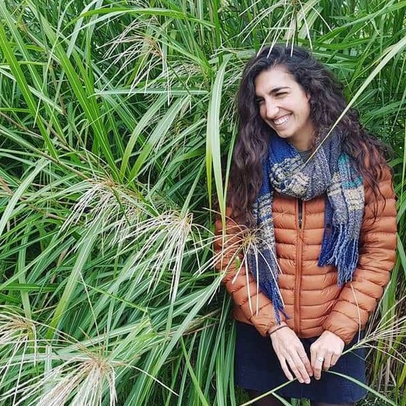 Meet your Posher, Hannah - Picture 1 of 1